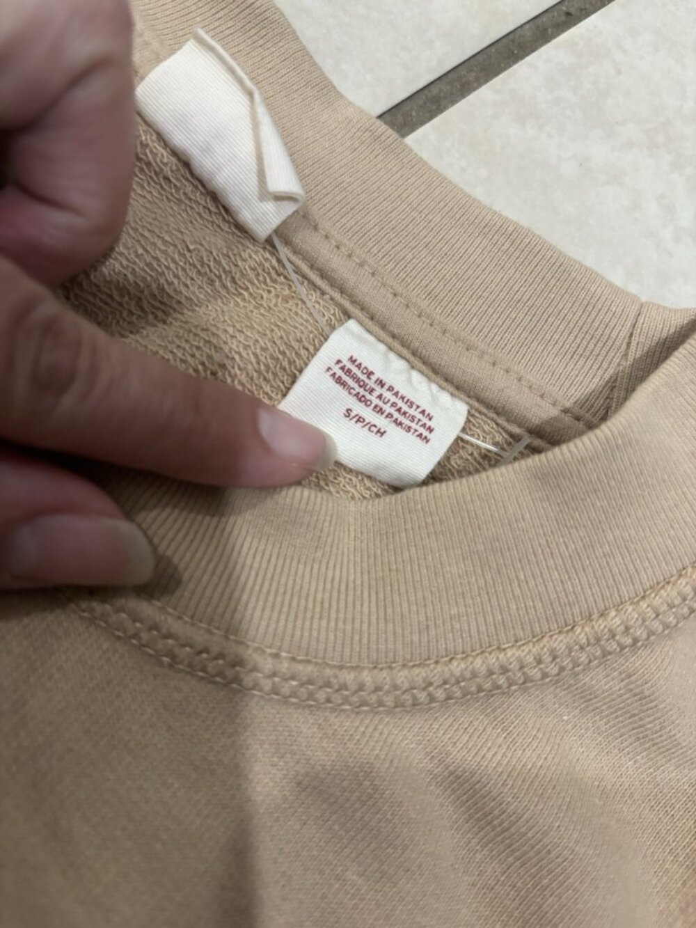 Levi's Crewneck Sweatshirt Men's Tan Beige Fleece Lined Standard Fit Size S - Picture 7 of 11